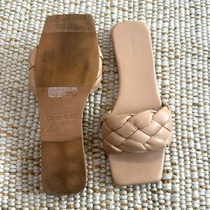Open Edit sandals
Lucca Slide
Worn once for an event